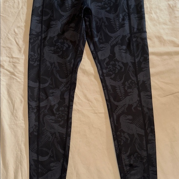 CVG *NWOT* Women's T-Flex Dinosaur Print Full Length Leggings - Picture 6 of 12
